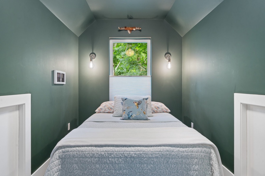 Small but serene, Arroyo has a full bed and soft tones perfect for winding down.