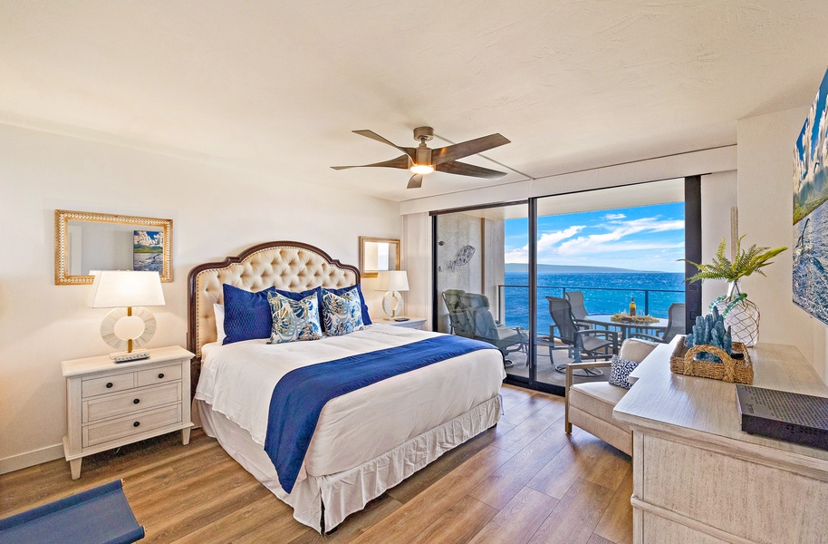 Unwind in the king-sized bed at Mahana 1118 with incredible views of the Pacific.