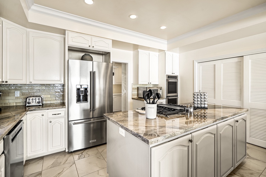 Kitchen island equipped with gas cook top!