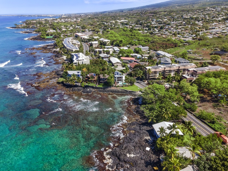 While Kona’s Shangri La truly is a utopia, Kailua-Kona does have a lot to offer–so you should definitely venture out to explore the town