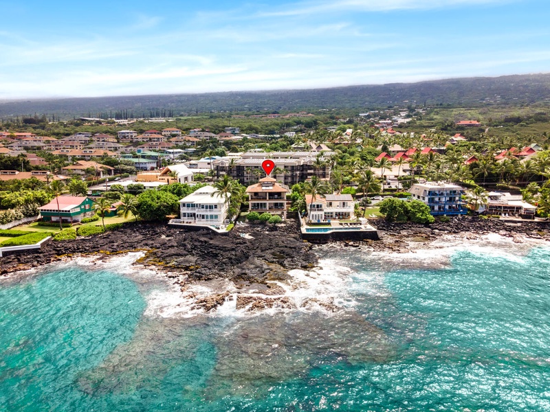 See your vacation HQ centered on the rugged Kona coastline—walkable to cafés, yet wrapped in endless blue water views.