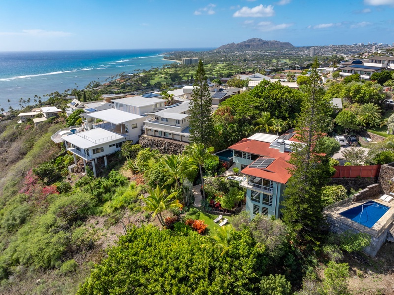 Proximity to Diamond Head and the shoreline make this an ideal luxury base.