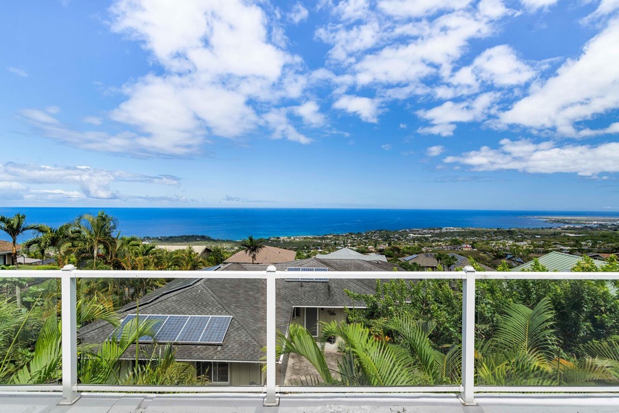 Honu O Kai offers wide panoramic views.