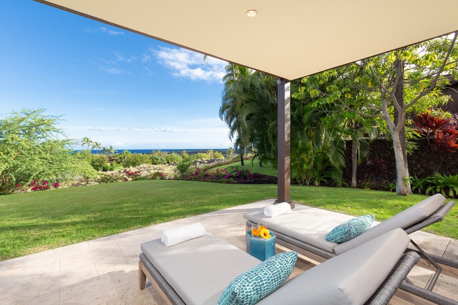 Private furnished lanai perfect for relaxing in the sun