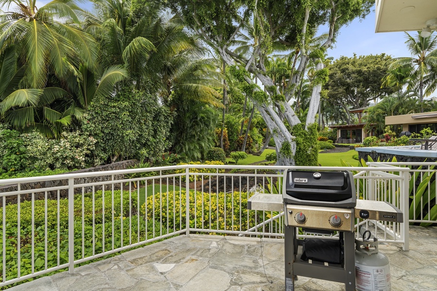 BBQ to your heart’s desire—grill with ocean breezes and garden surroundings.