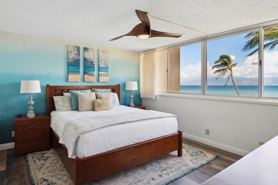 Royal Kahana 308’s calming bedroom features a king bed and space to truly unwind.