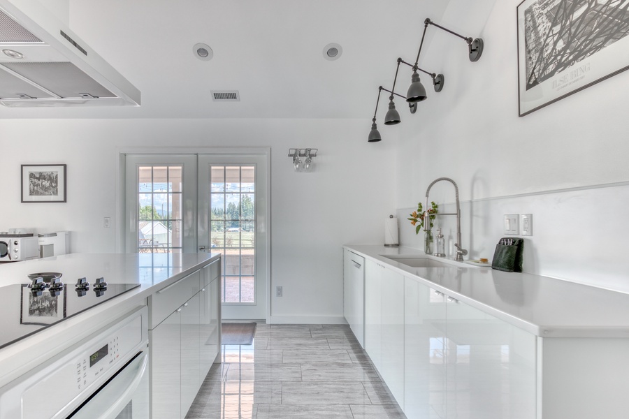 Sleek and modern kitchen