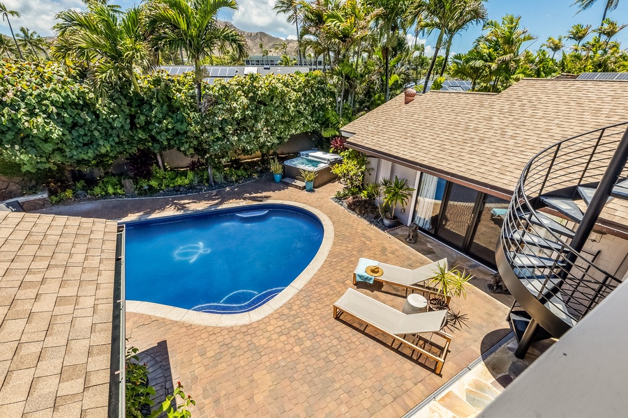 View of the pool deck from the rooftop deck