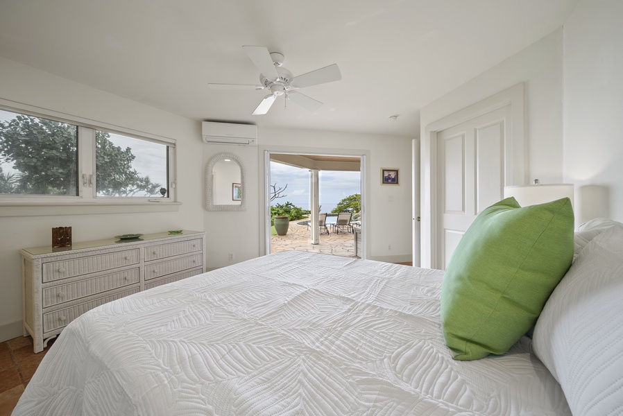 Wake up to ocean views from your cozy king bed, then step directly onto the terrace for morning coffee.