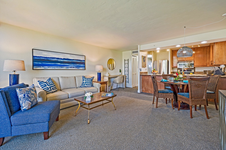 Kaanapali Shores 544’s open-concept living and dining space is perfect for relaxation or entertaining.