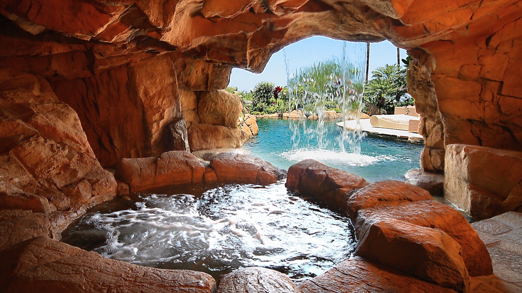 Jacuzzi grotto under waterfall - swim in or walk in and enjoy!
