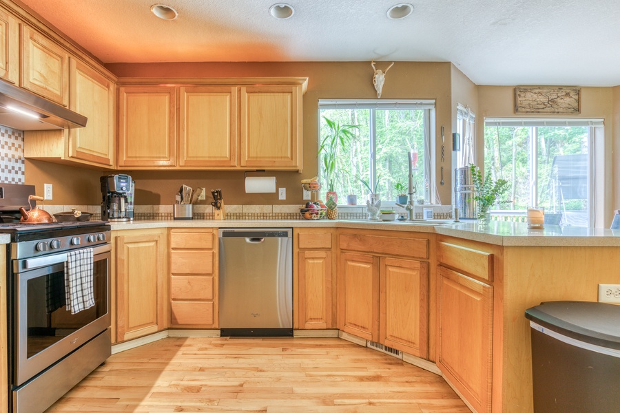 Equipped with a dishwasher for your convenience