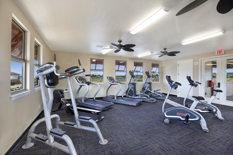 Well-equipped gym to maintain your workout routine while on vacation.