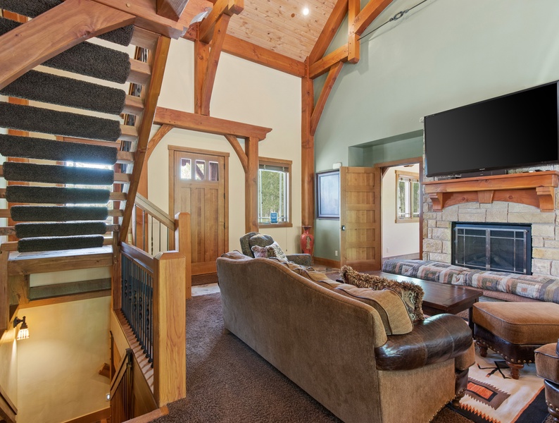 Basking in the rustic charm: The cabin adorned with exquisite oakwood beams