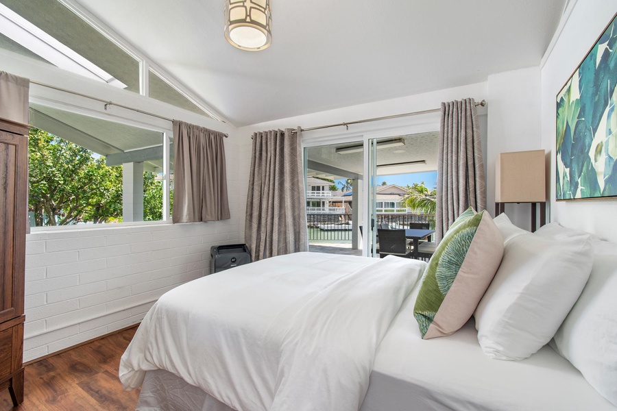 Bedroom 4 - Queen bed, standing ac with marina views.