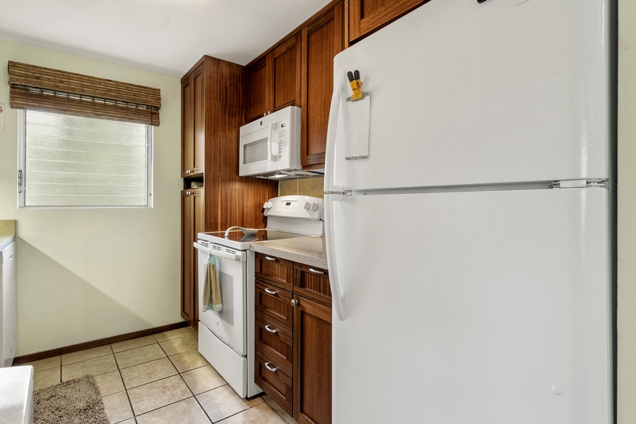 Fully equipped recently renovated kitchen!
