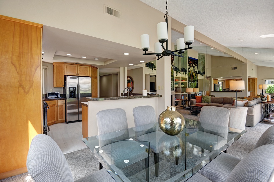 DINING TABLE REVERSE