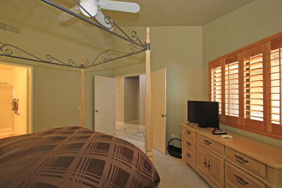 Queen Bed