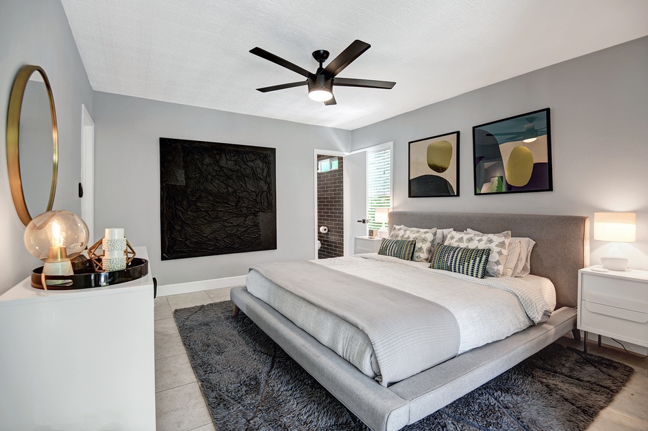 BEDROOM 2