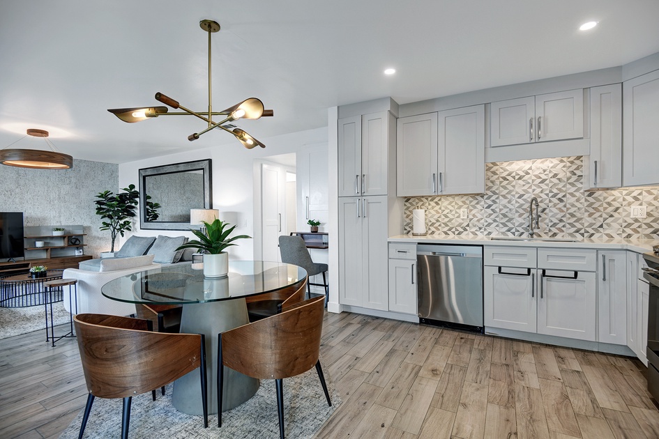 KITCHEN AND KITCHEN TABLE