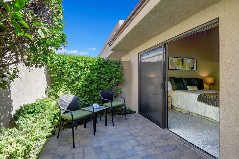 MAIN BEDROOM PATIO.jpg mls