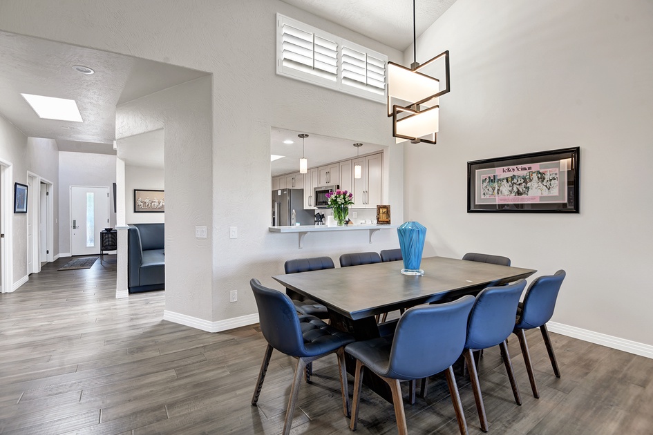 DINING SPACE