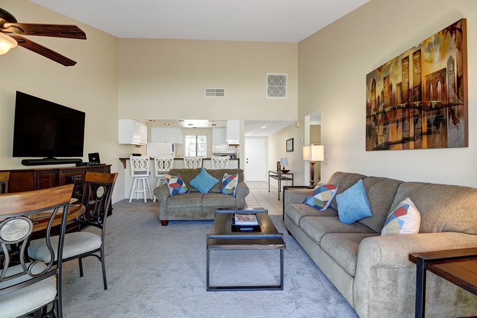LIVING SPACE REVERSE.jpg mls