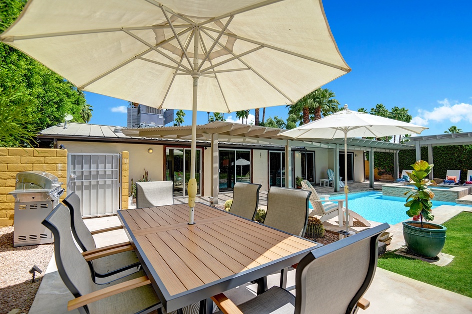 PATIO TABLE