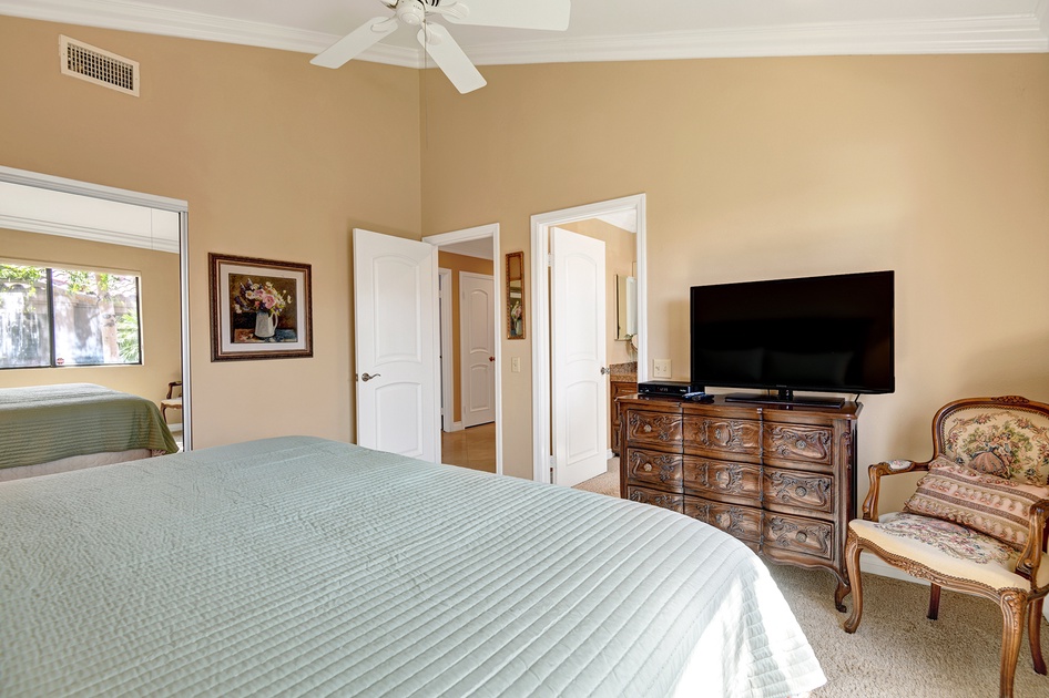 GUEST BEDROOM REVERSE.jpg mls