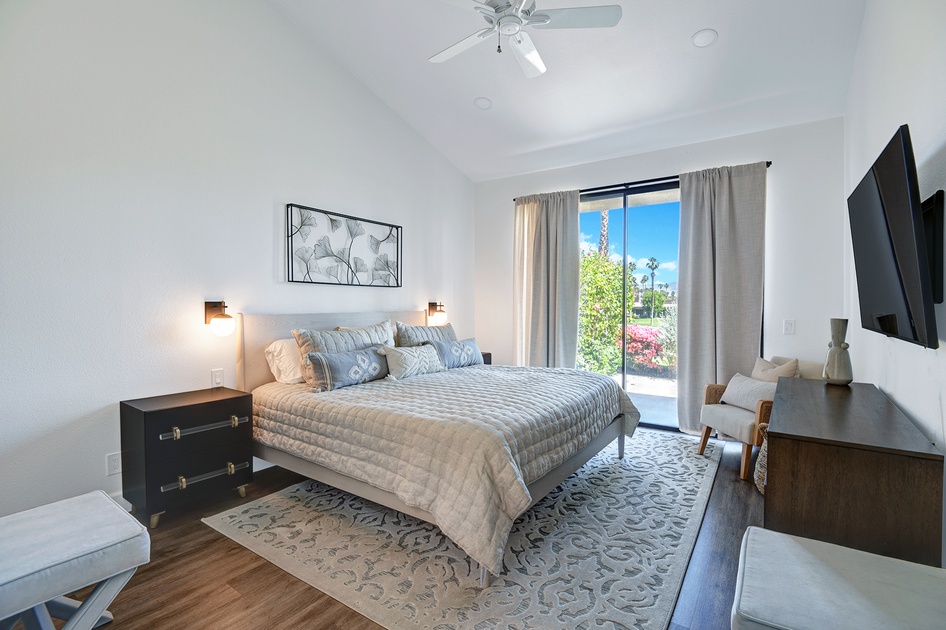 MAIN BEDROOM