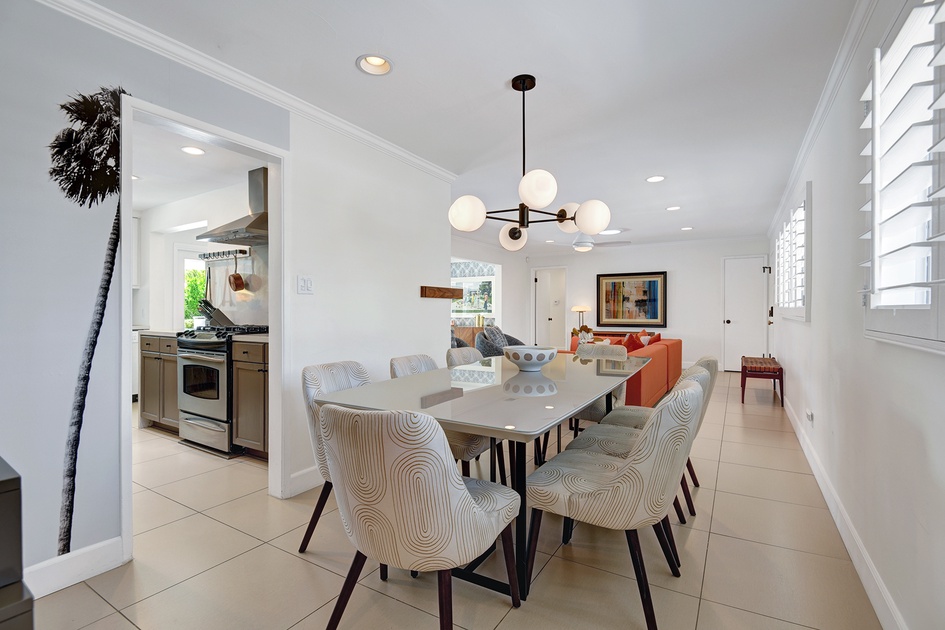 DINING SPACE REVERSE