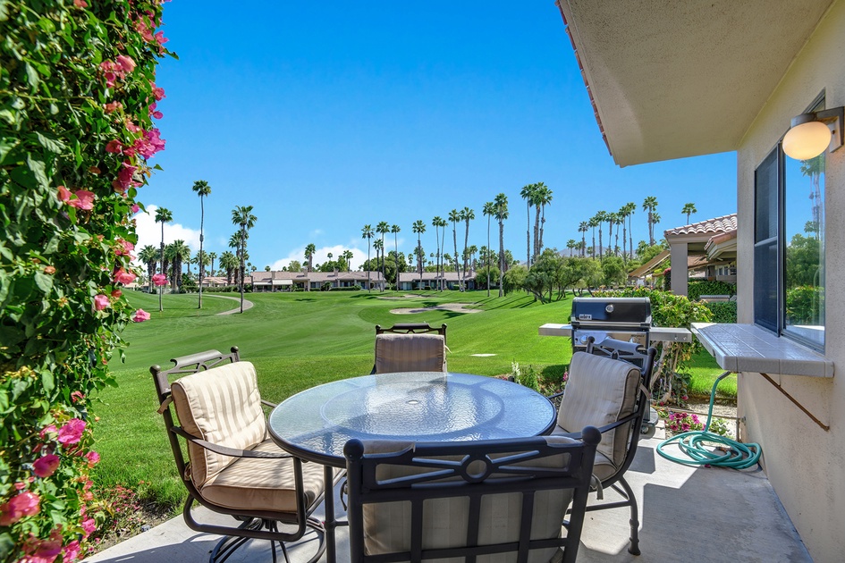 PATIO TABLE.jpg mls