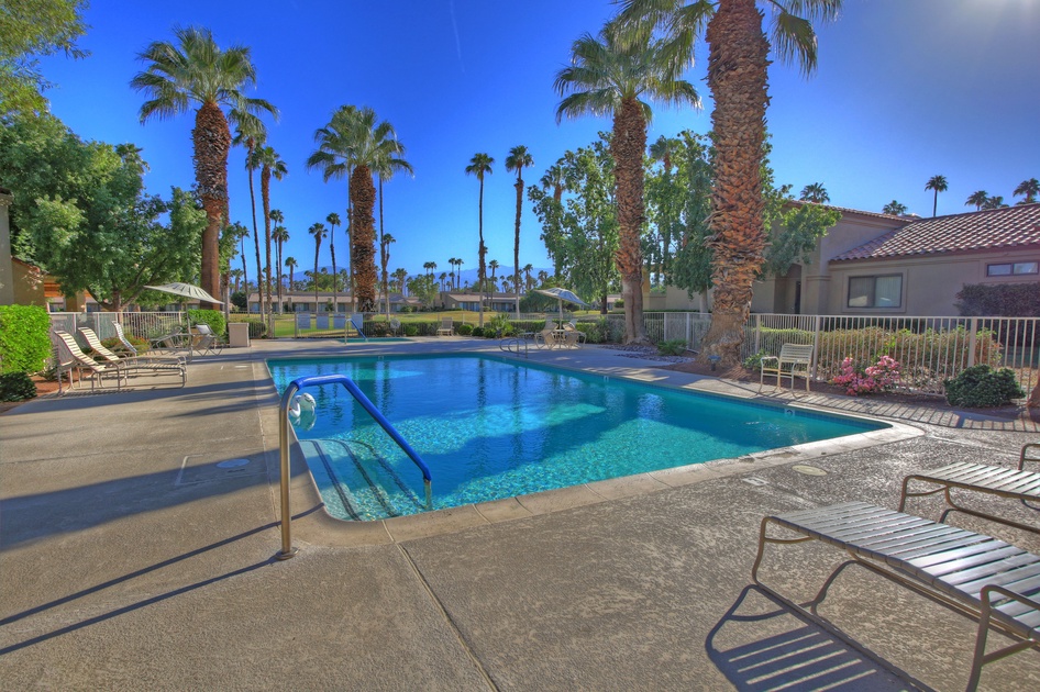 Community pool