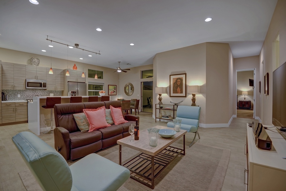 FAMILY ROOM NIGHT