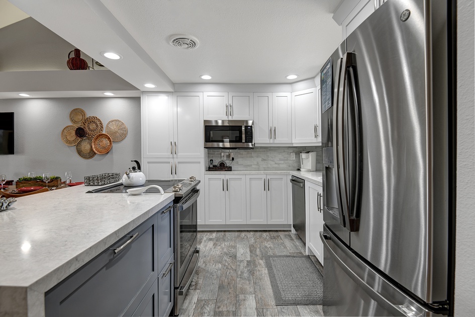KITCHEN TIGHT.jpg mls