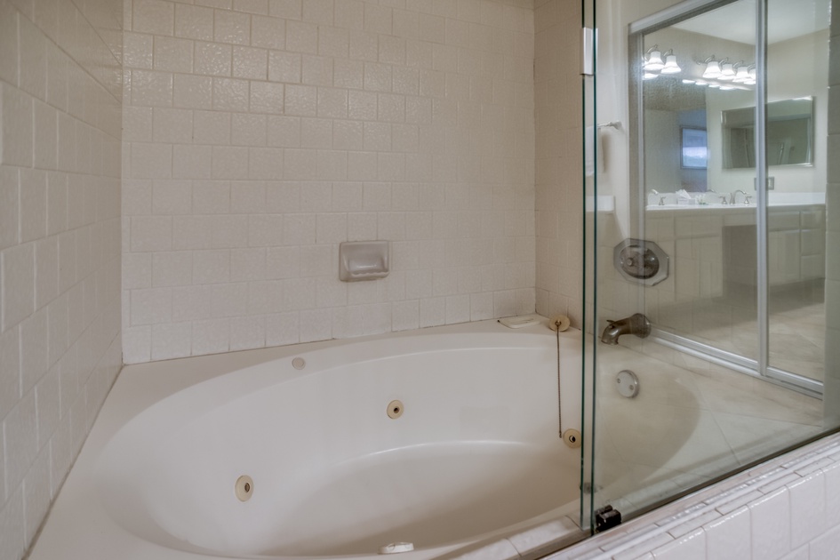 Bath Tub