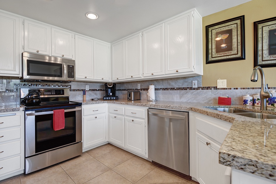 KITCHEN TIGHT.jpg mls