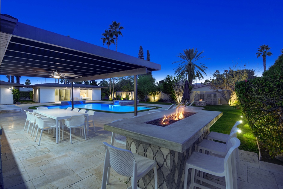 NIGHT FIRE PIT TO PATIO TABLE