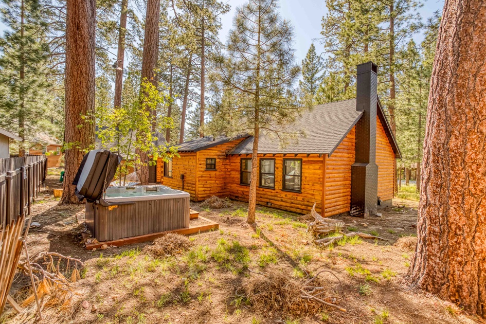 049 - Boulder Bay Getaway | 2 Bedroom House in Big Bear Lake, CA