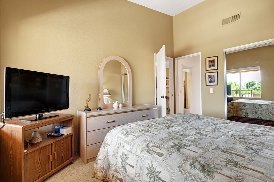 GUEST BEDROOM REVERSE.jpg mls