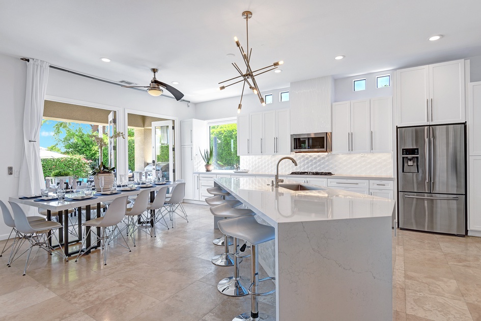 KITCHEN TO DINING SPACE