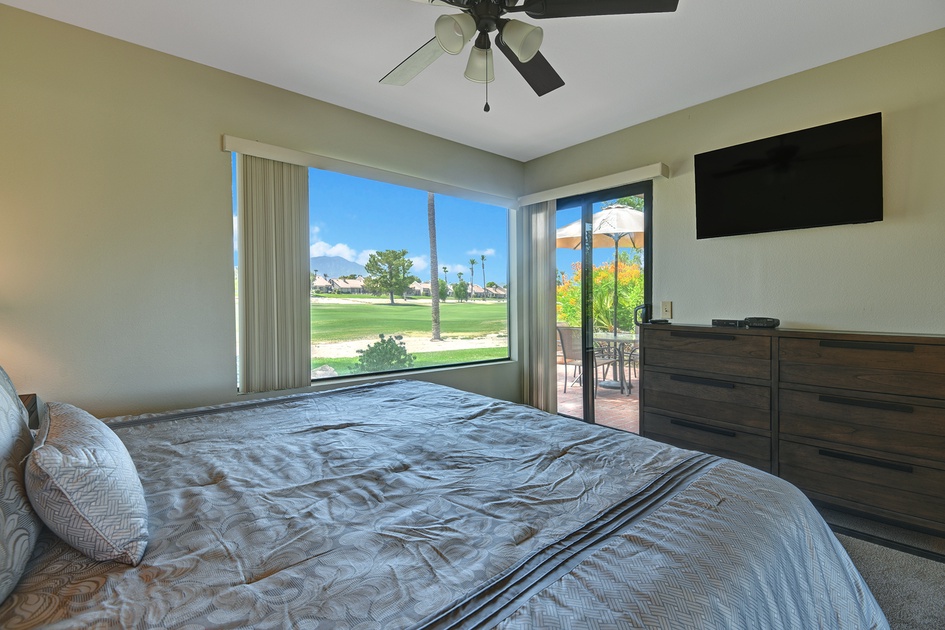 MAIN BEDROOM OVER BED.jpg mls