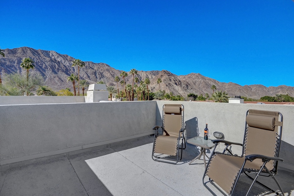 ROOF TOP PATIO
