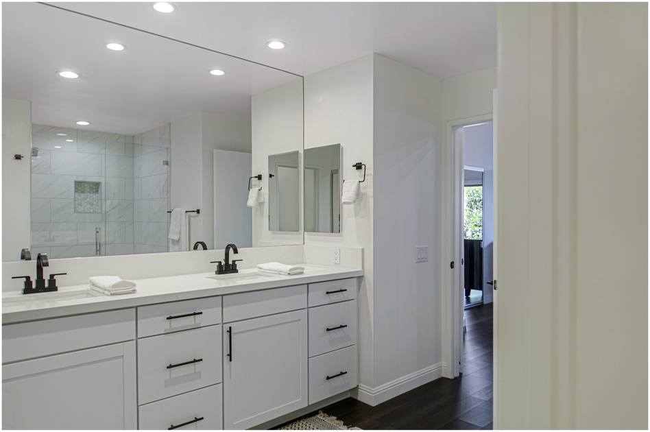 Bathroom Vanity