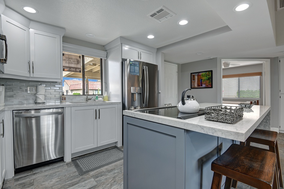 KITCHEN CONTINUED.jpg mls