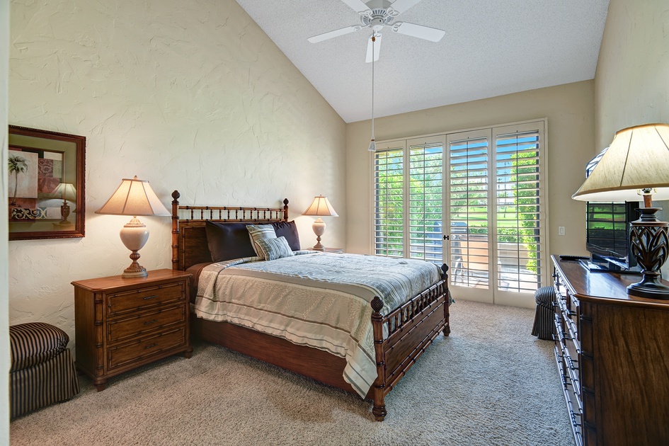 MAIN BEDROOM