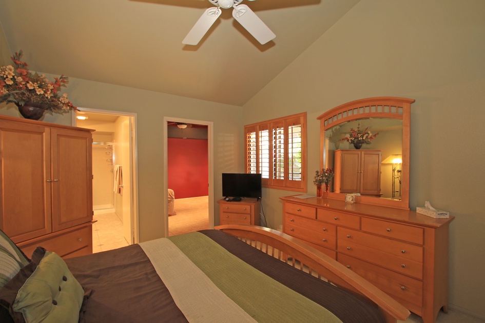Queen Bed