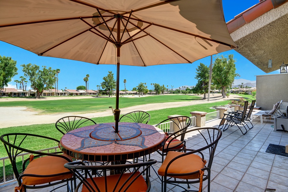 PATIO TABLE.jpg mls