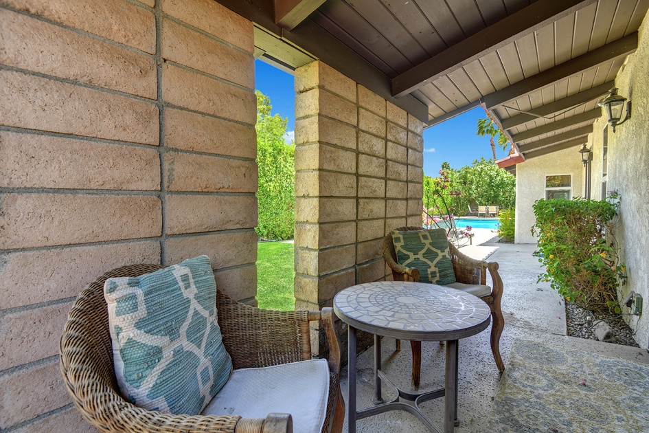 MAIN BEDROOM PATIO.jpg mls