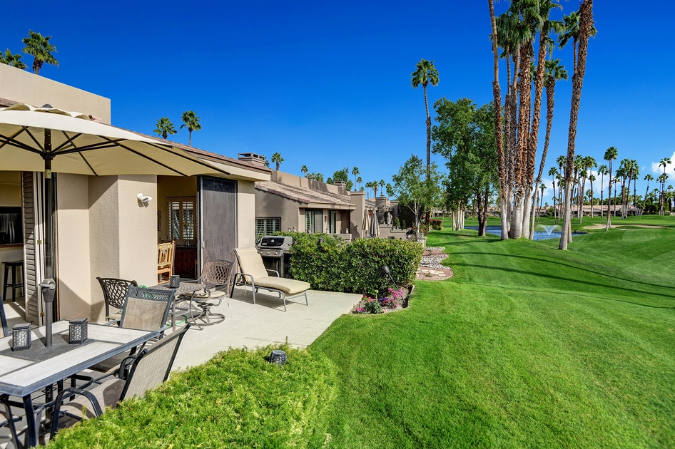 VB886 - Golfers Escape  2 Bedroom Condo in Palm Desert, CA